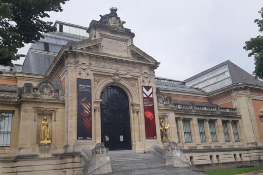Appartamento Fadil Valenciennes Esterno foto